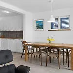 3 Bedroom Lovely In Casa de Férias