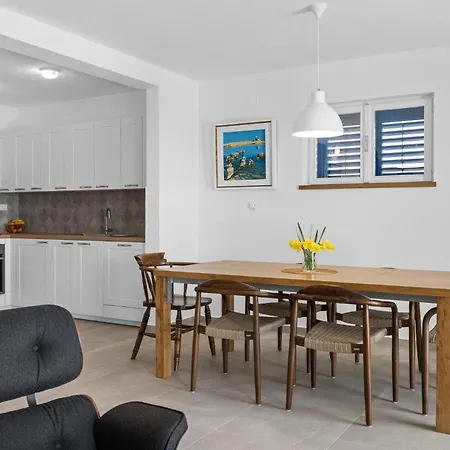 3 Bedroom Lovely In Casa de Férias