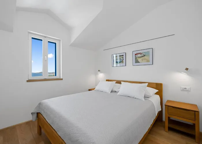 3 Bedroom Lovely In *