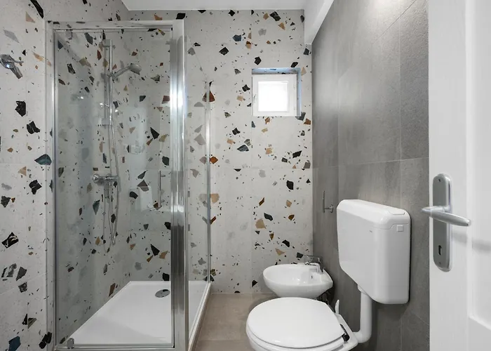 3 Bedroom Lovely In 펜션 무르테르