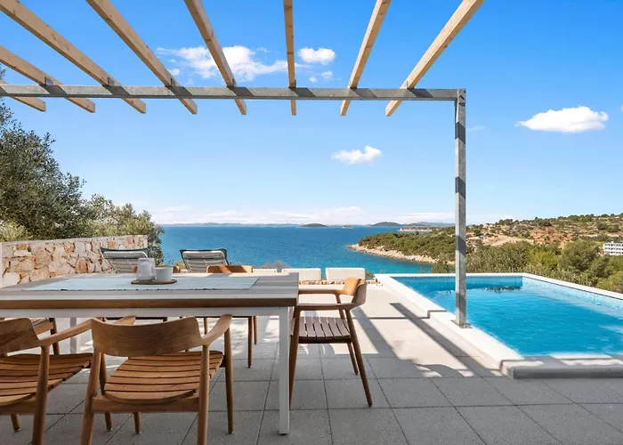 3 Bedroom Lovely In 펜션