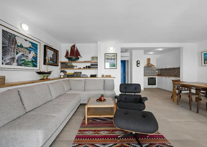 3 Bedroom Lovely In *