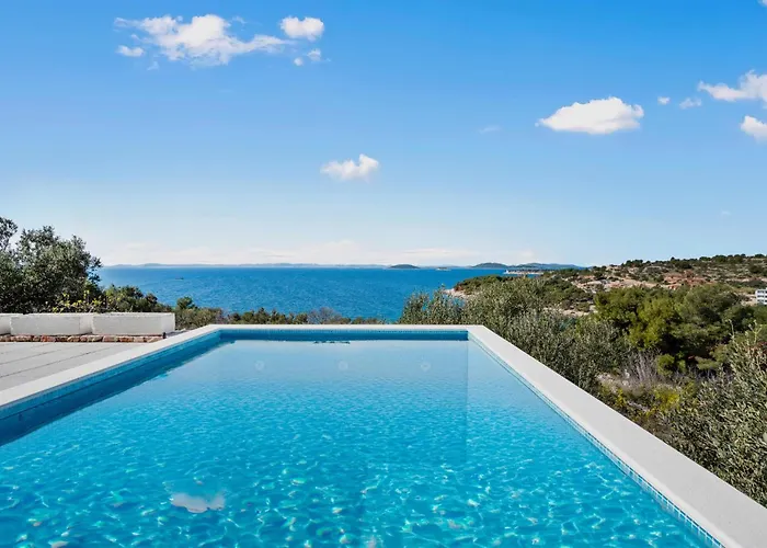 펜션 3 Bedroom Lovely In