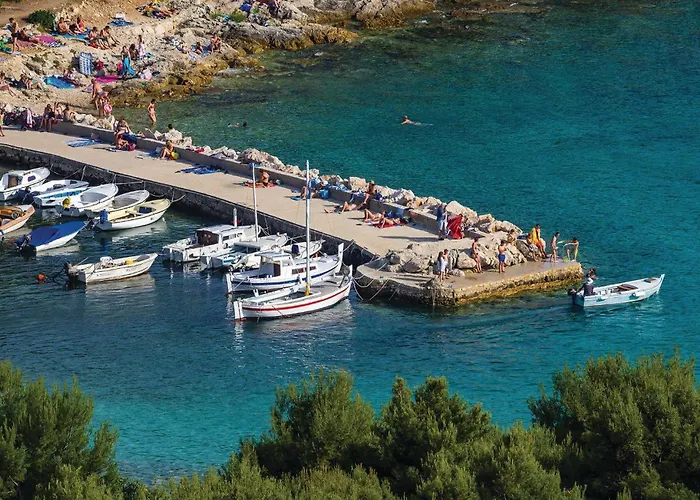 3 Bedroom Lovely In * Murter