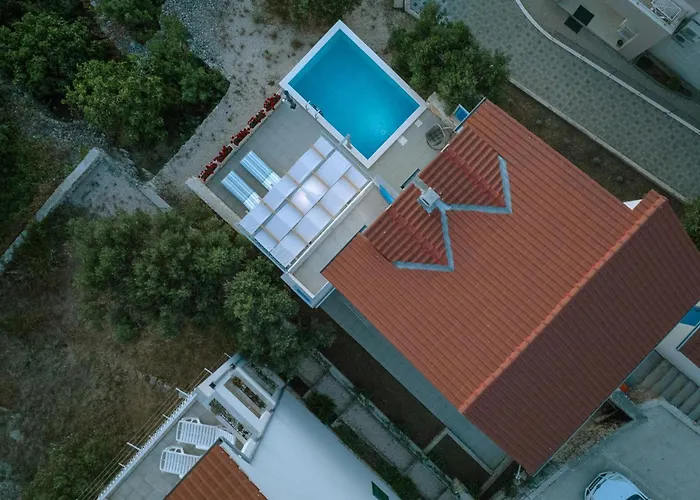 펜션 3 Bedroom Lovely In