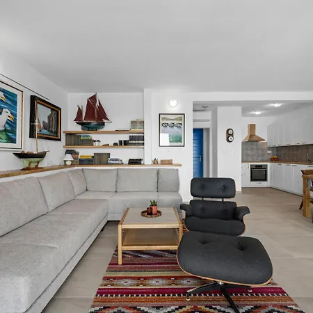 3 Bedroom Lovely In *